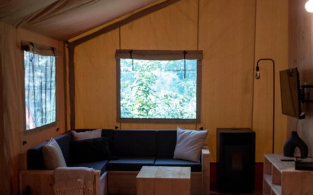 Bellota Incredible Lodge in the Forest With Private Jacuzzi