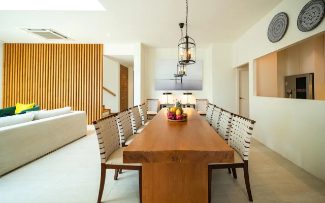 Teak 5 Bedroom Private Pool Villa Bangtao Beach
