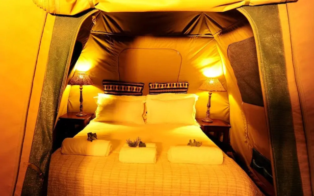 iKhaya LamaDube Game Lodge