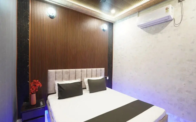 Om Nilay Paying Guest House By GRB