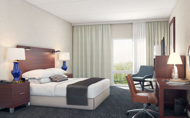 Wyndham Hamilton Park Hotel and Conference Center