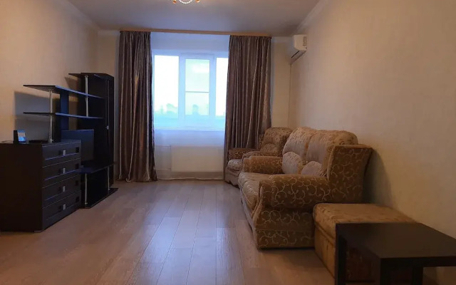 Apartment on Pervomayskiy Prospekt 76-3