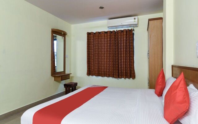 OYO 18993 Hotel Jyoti Swaroopa