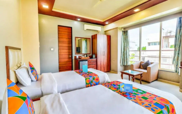 Vosiv Suites Kalyani Nagar by FabHotels