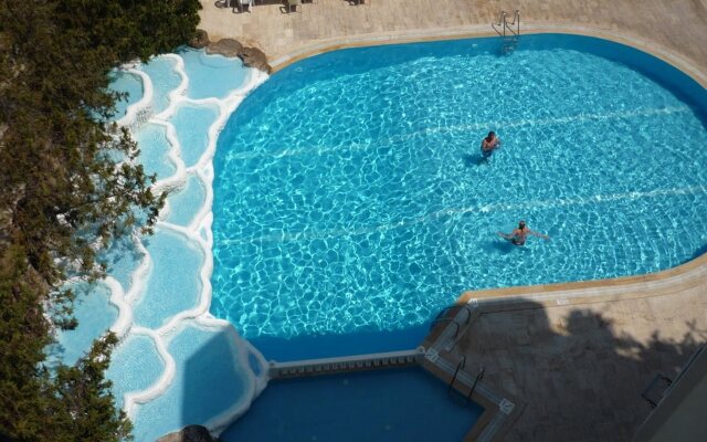 Boulevard Hotel