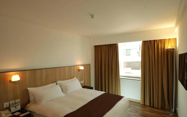Macau Hotel S