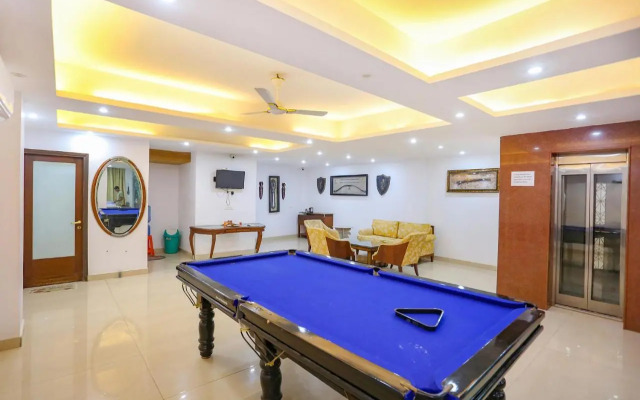 FabExpress Taj Home Stay