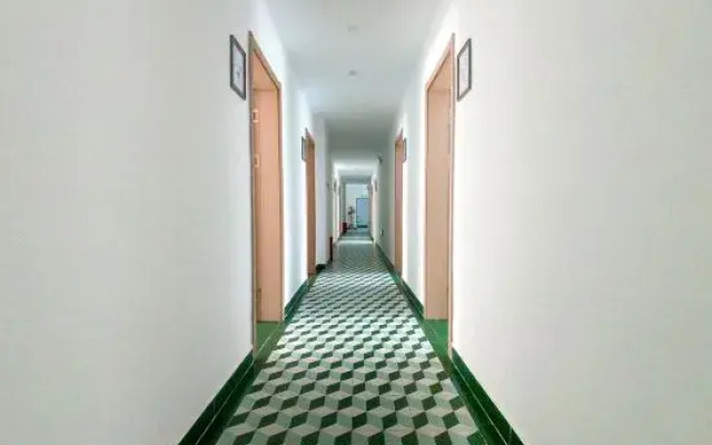 Zhufeng Concept Hotel (Baoshan High-speed Railway Station Branch)