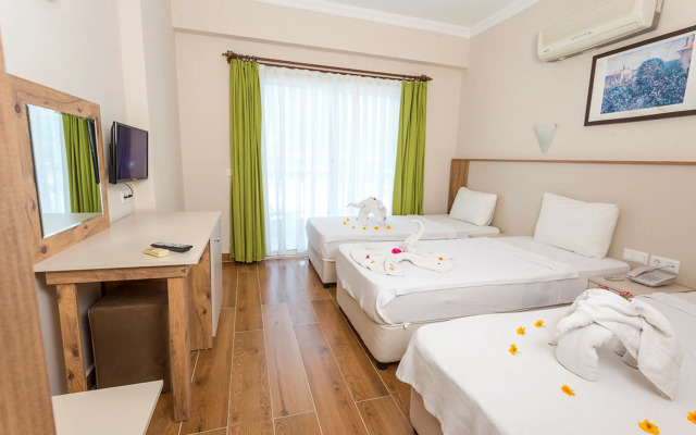 Rich Melissa Hotel