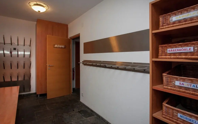 Posh Mansion in Sankt with 2 Saunas, Whirlpool, Hot Tub