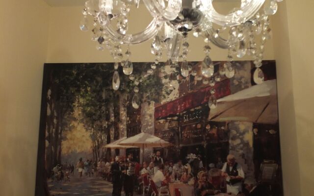 Eurobar Cafe and Hotel