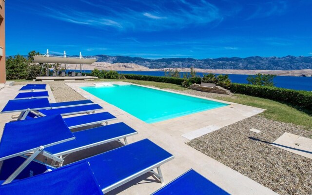 Amazing Home in Pag With 5 Bedrooms, Wifi and Outdoor Swimming Pool