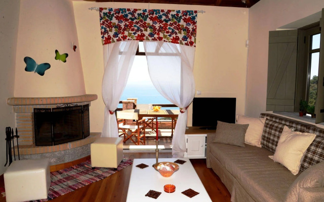 Dio Guesthouses