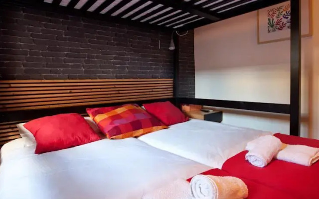 Olympic Village Beach Guesthouse