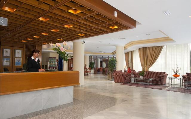 Hipotels Bahía Grande Aparthotel
