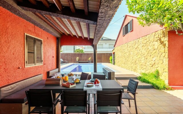 Aroeira Pool House by Lisbon-Coast