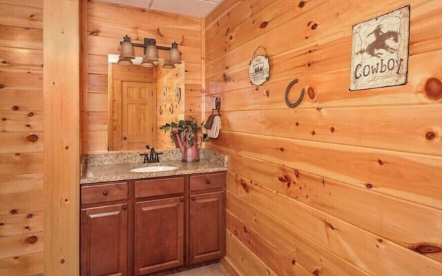 Dancing Bear Lodge