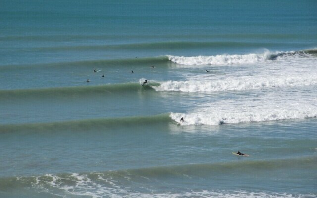Surf City Lodge