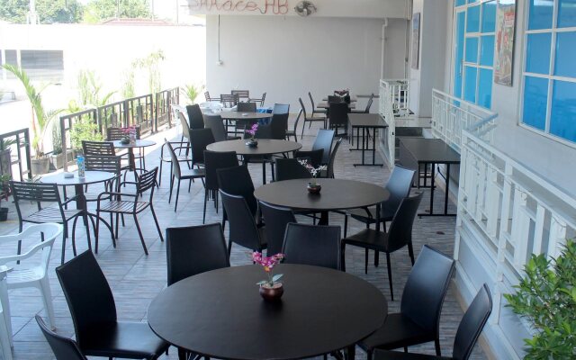 Hotel Brothers Solo Baru