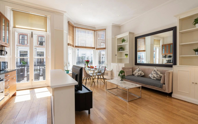 Baker Street Studio Flat