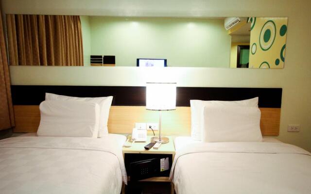 Go Hotels Iloilo