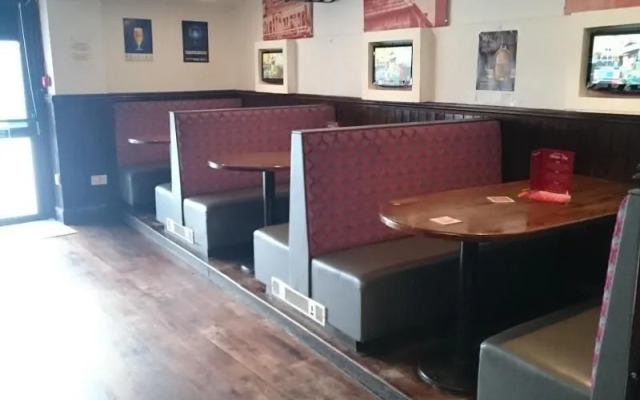 Livingston Lodge Hotel