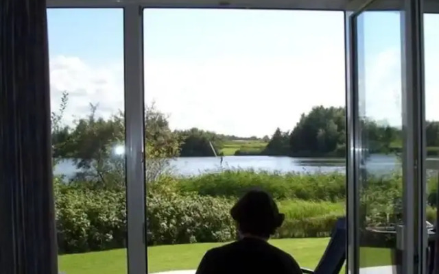 Starfish Modern Retreat