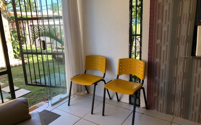 Apartamento com Piscina a Beira Mar
