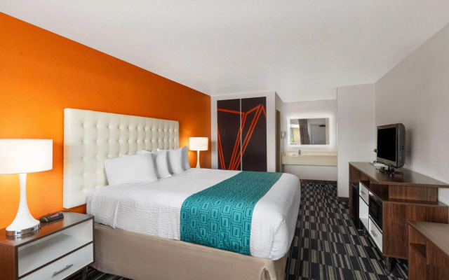 Howard Johnson by Wyndham Modesto Ceres