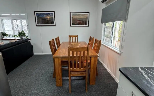 Essex Court – Guest Rooms – The Strand
