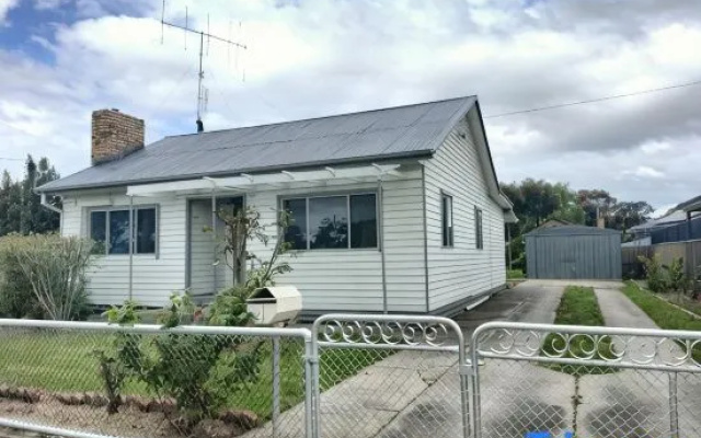 Joshi's Villa – Outside – Seymour