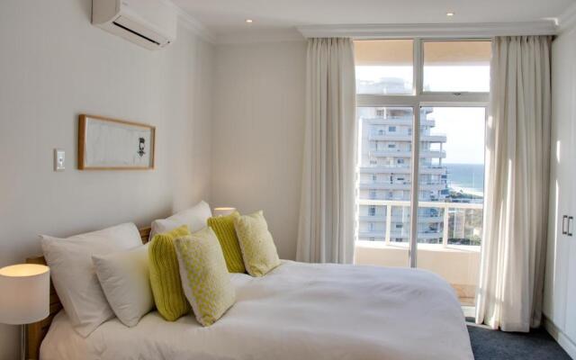 801 Oyster Schelles - Near Umhlanga Rocks Beach