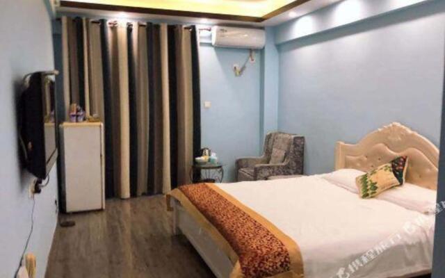 Zhangzhou Luanfeng Business Hotel