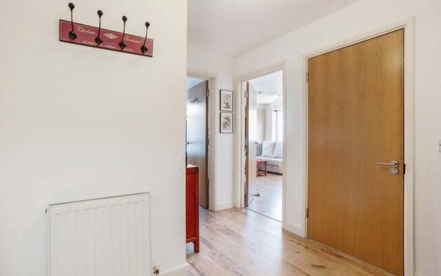 Quirky 1Bed Sleeps 4, 10 Mins To Mile End Tube