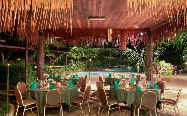 Hotel Longhouse