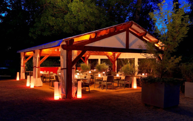 Hotel Logis - Chateau de Beauregard