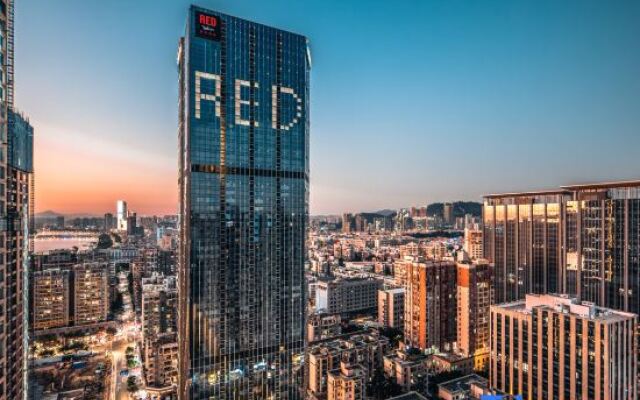 Radisson RED Hotel Zhuhai Gongbei Port