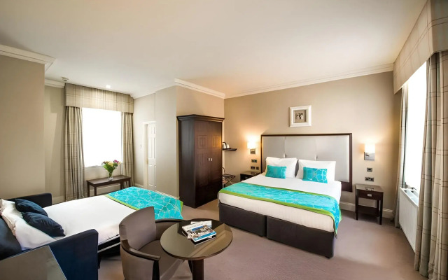 Отель Leonardo Edinburgh City