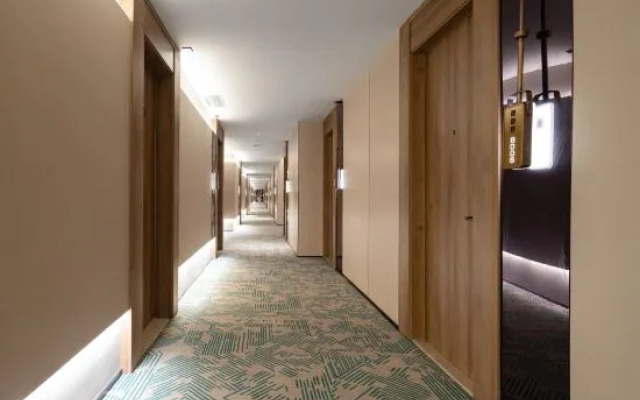 Skyscraper Hotel (Wenling Jingyuan Branch)