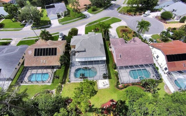 Piccadilly Cir Home