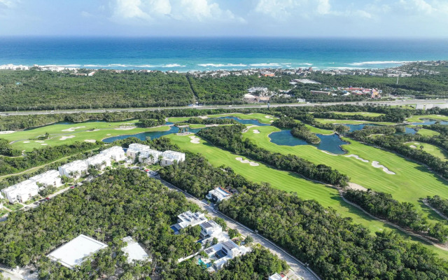 Panther Bay Villa & Golf