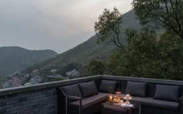 Yinlin · Moganshan Mid-Levels Beauty Hotel