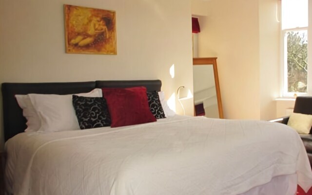 The Woodlands Hotel - Guest house