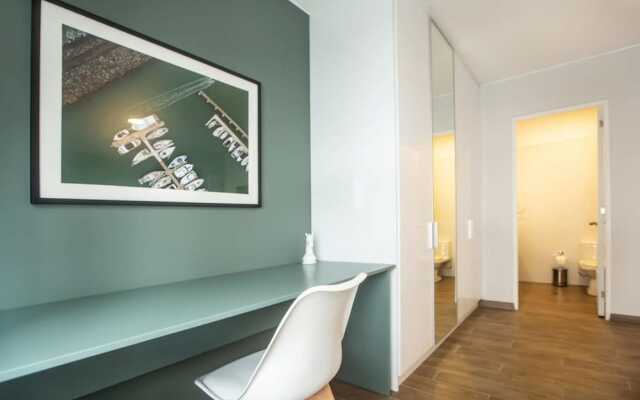 w Upscale 2BR in Miraflores