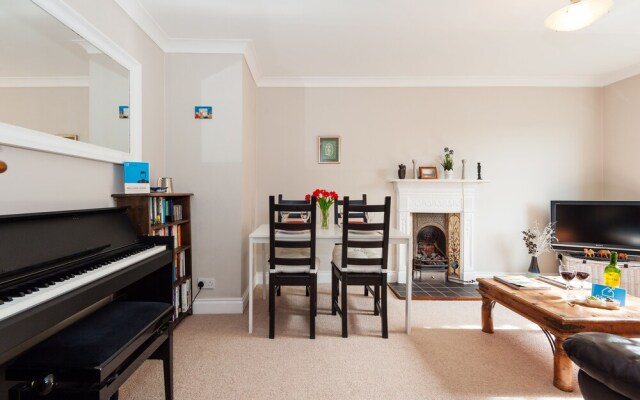 The Hogarth Road Nest - NB1