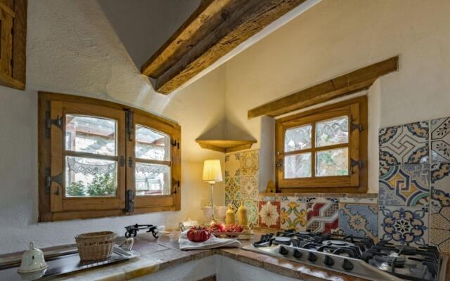 Beautiful Luxury Independent Villa With 13 Sleeps -prugnolo