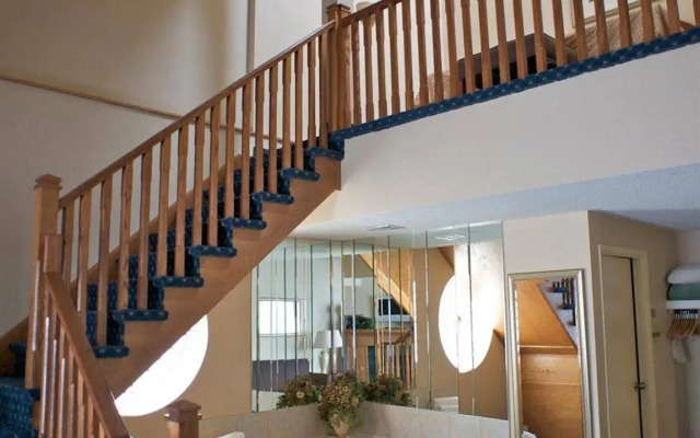 Monte Carlo Inn Toronto - Markham