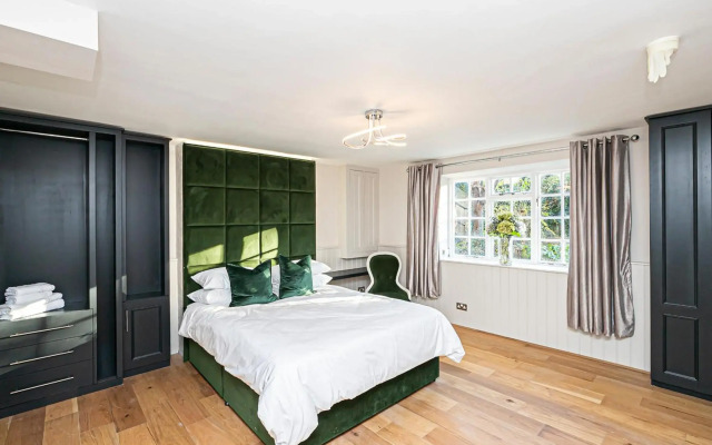 Pages Hotel  Guesthouse
