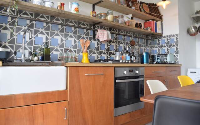 Stunning 1 Bedroom Apartment in East London