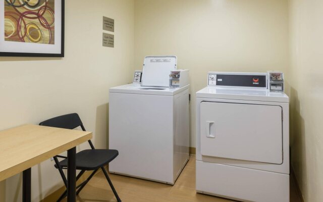 Fairfield Inn by Marriot Manchester-Boston Regional Airport